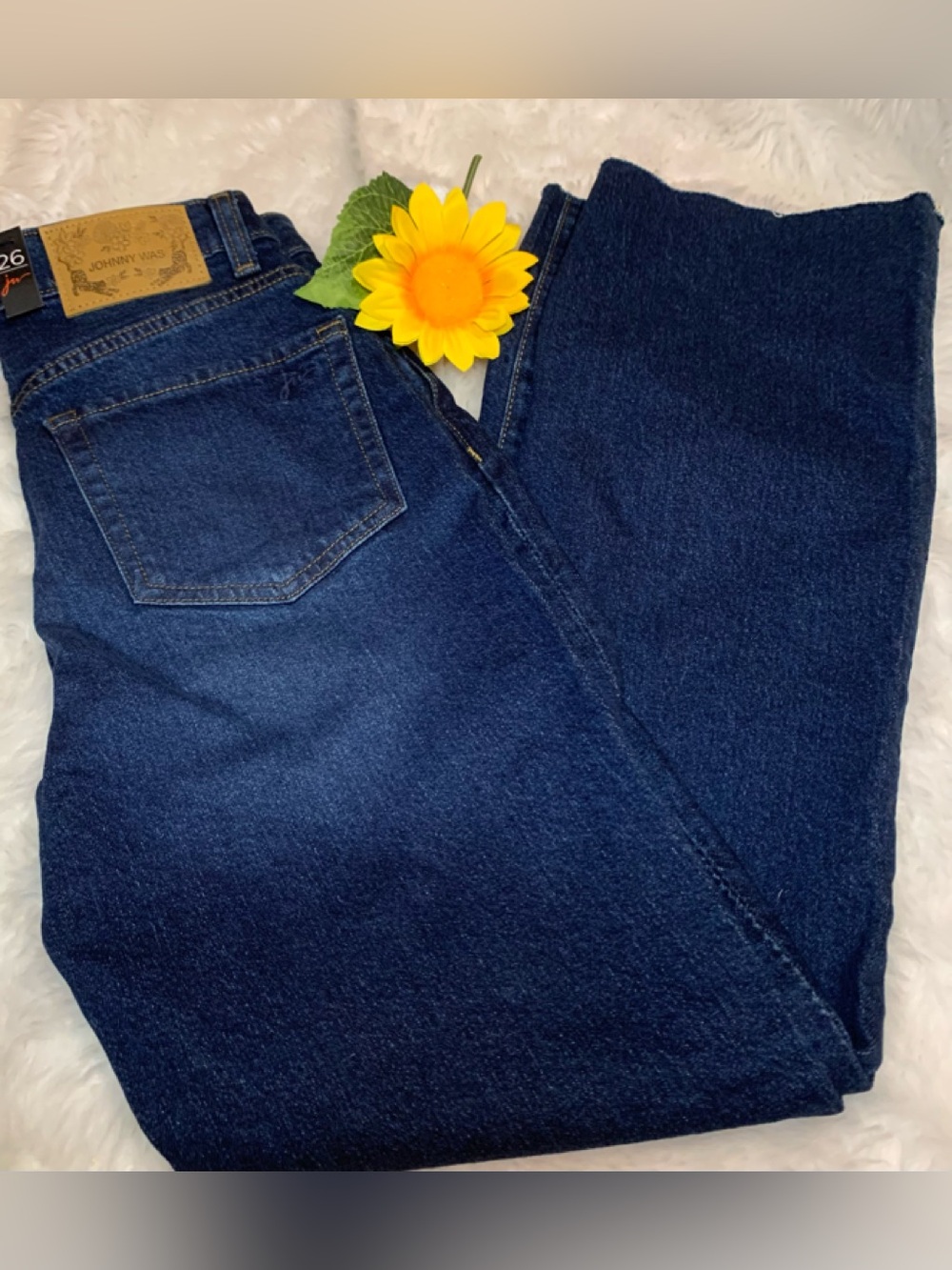 JOHNNY WAS ladies dark wash “Marseille baby boot” Size 26 NWT jeans